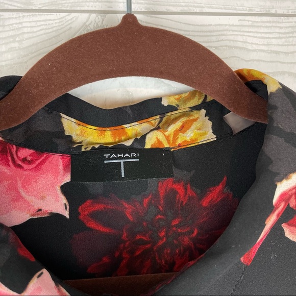Tahari Floral Button Down Blouse Size XL - Picture 3 of 7